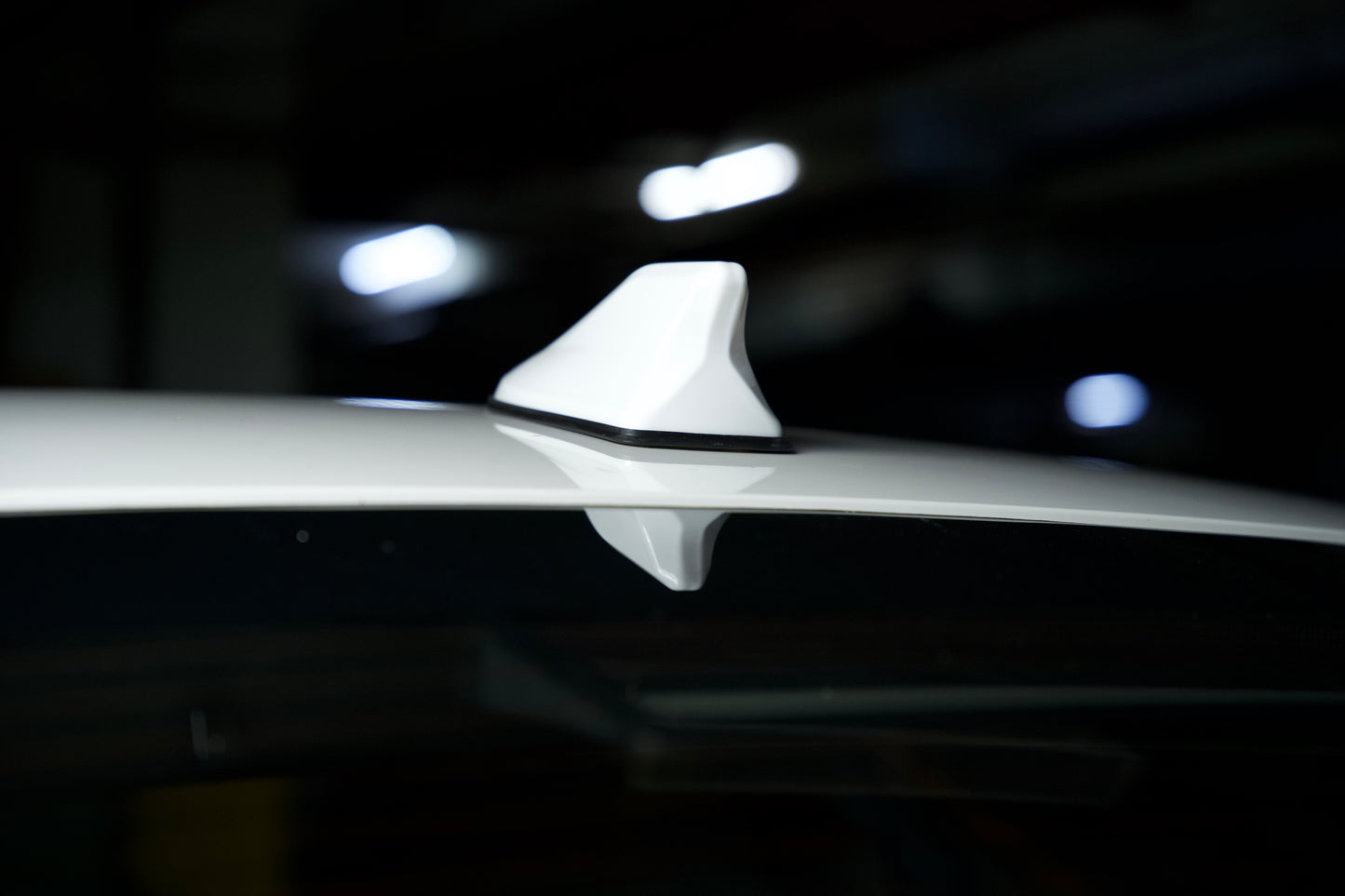 White Shark Fin Antina (Universal)