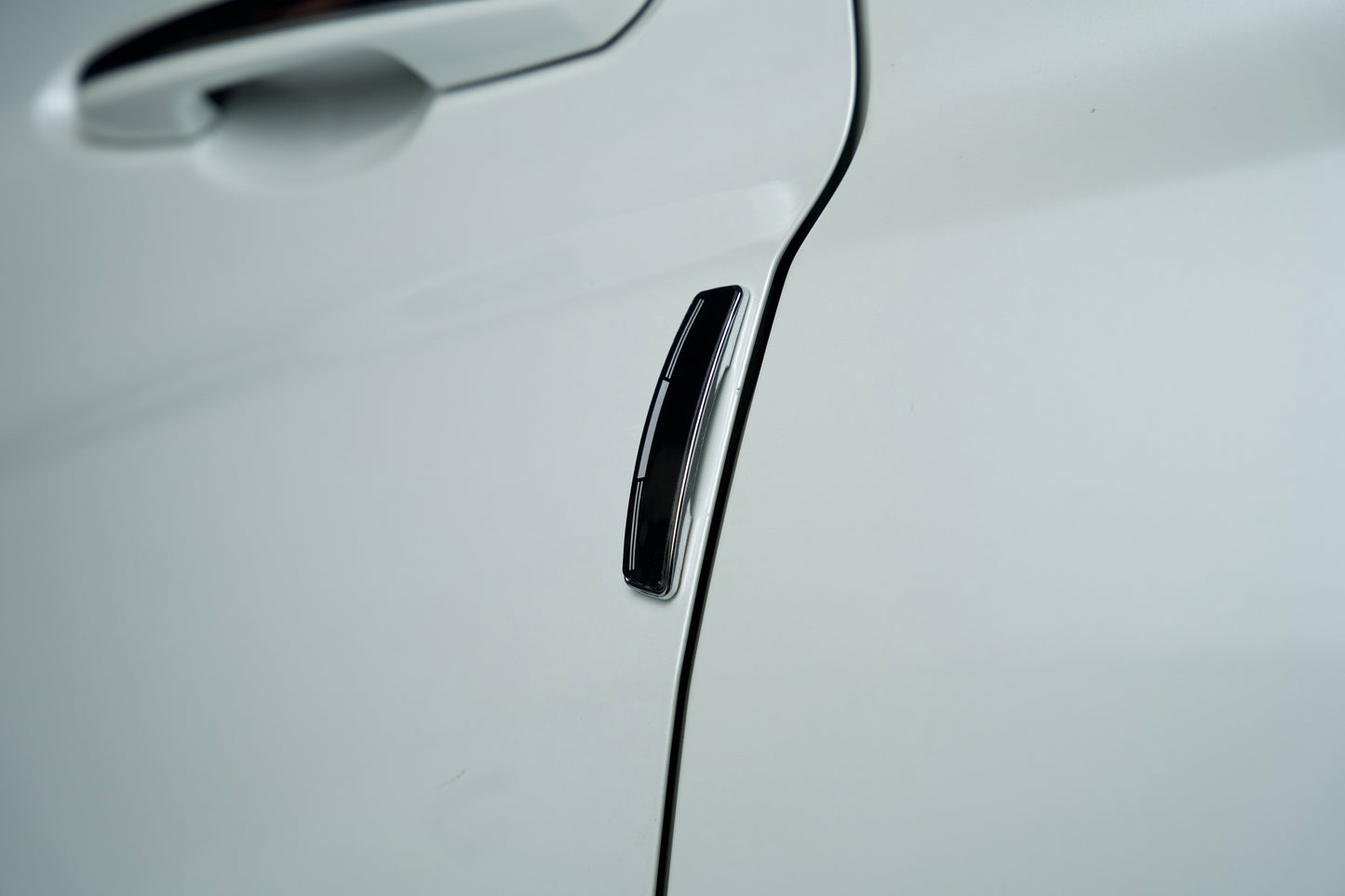 GRIPX-01 Series Universal Door Guard (Black & Silver)